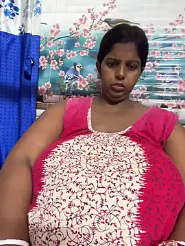 Beauty-queen online show from 04-19-26, 03:11