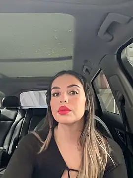 Alirawrz online show from 11-19-25, 01:44