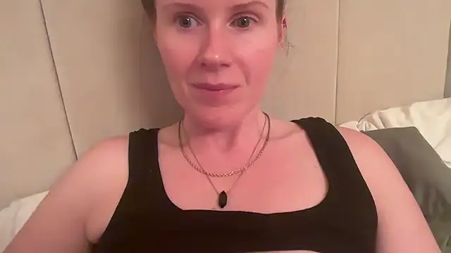 Snapshot of redheadrosie69 chatting on 09-11-25, 07:14 redheadrosie69 online show from 09-11-25, 07:14