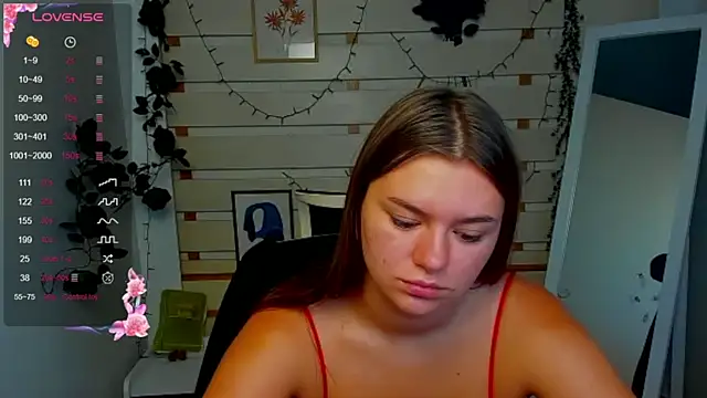 Snapshot of Josephine_Kiss chatting on 07-21-26, 06:27 Josephine Kiss online show from 07-21-26, 06:27