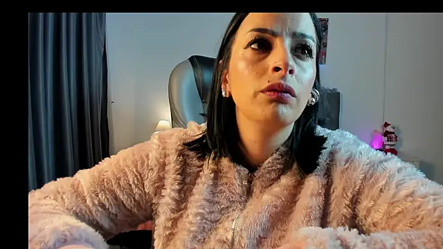 Snapshot of Jayden_Jonnes chatting on 12-28-24, 11:41 Jayden Jonnes online show from 12-28-24, 11:41