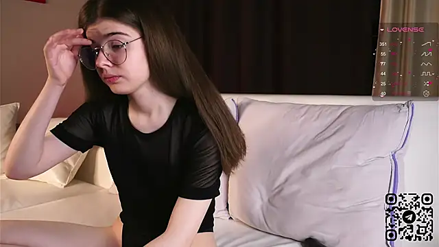 Mary Shake online show from 12-14-24, 09:35