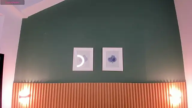  anavictoria  online show from 10-25-25, 12:56