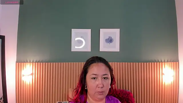  anavictoria  online show from 10-31-25, 01:12