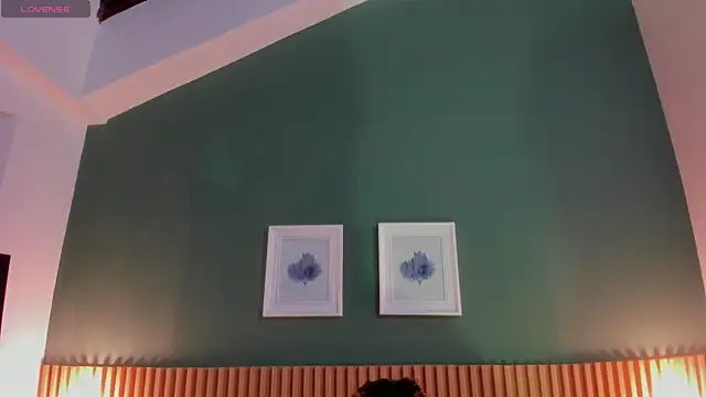  anavictoria  online show from 11-08-25, 01:00