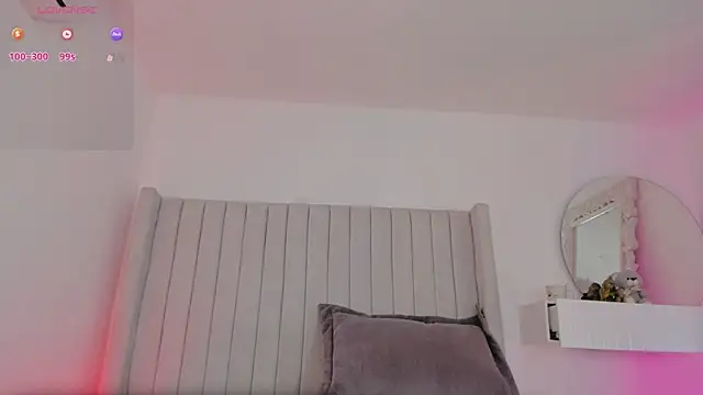 Snapshot of Shelynna_azzul chatting on 05-26-26, 12:34 Shelynna azzul online show from 05-26-26, 12:34