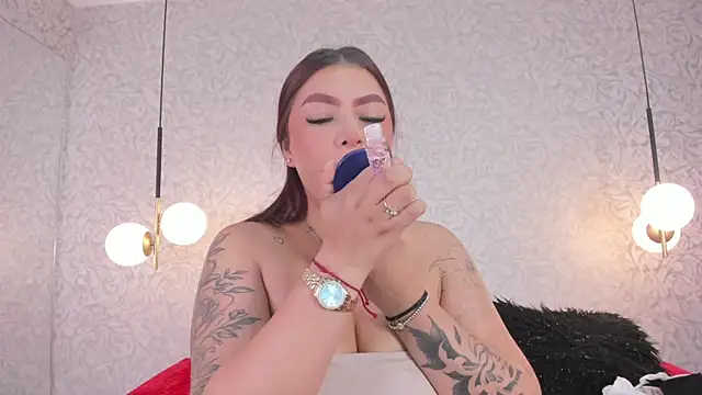 Snapshot of dawa_angels chatting on 10-25-25, 05:59 dawa angels online show from 10-25-25, 05:59