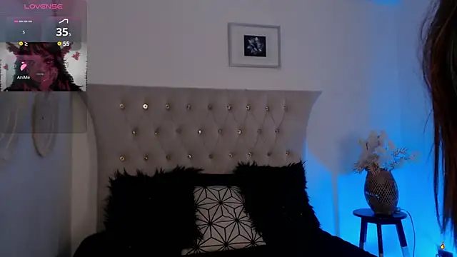 Snapshot of Tifanny_Sweett chatting on 09-29-25, 03:17 Tifanny Sweett online show from 09-29-25, 03:17