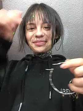 Snapshot of Tifanny_Sweett chatting on 10-03-25, 02:52 Tifanny Sweett online show from 10-03-25, 02:52