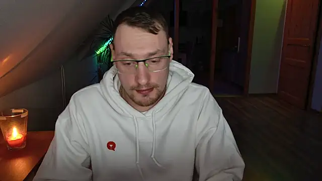 Snapshot of Relsxboy chatting on 02-08-25, 07:38 Relsxboy online show from 02-08-25, 07:38