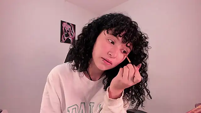 valent 27 online show from 12-19-25, 02:40