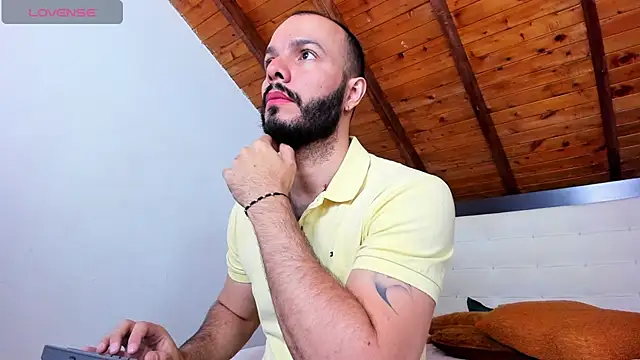 Tom Bailey online show from 09-28-25, 12:21