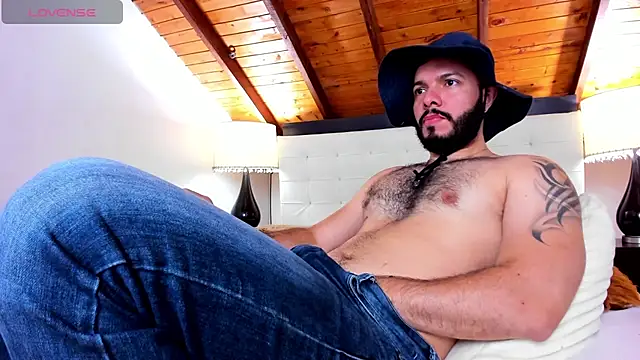 Tom Bailey online show from 10-16-25, 01:01