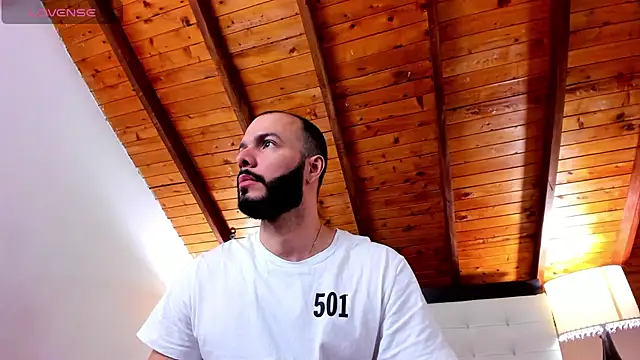 Tom Bailey online show from 11-01-25, 01:02