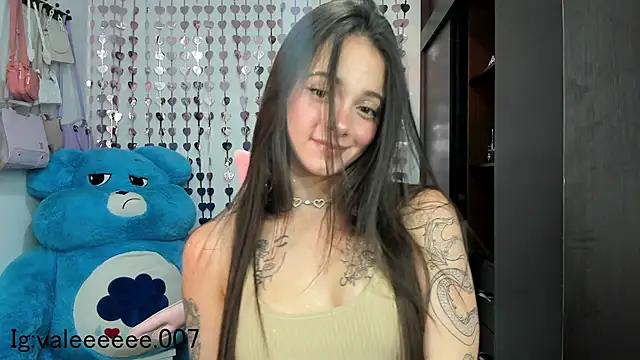 lucyy tay online show from 12-12-24, 10:20