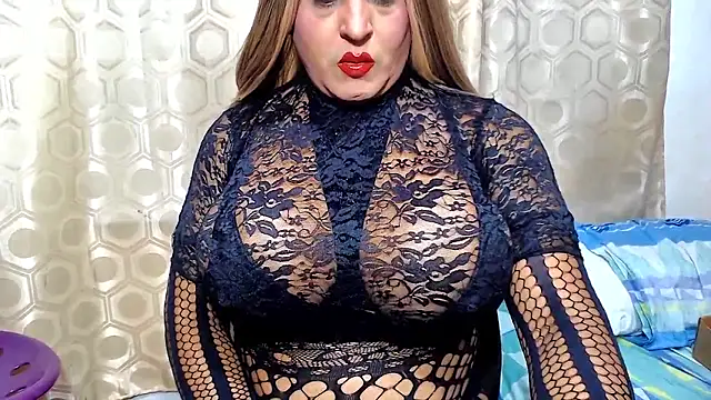 Snapshot of alessia_hot69 chatting on 12-08-24, 01:13 alessia hot69 online show from 12-08-24, 01:13
