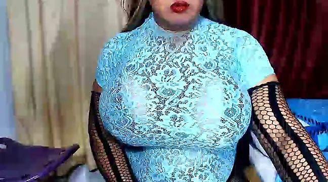 Snapshot of alessia_hot69 chatting on 03-15-25, 06:10 alessia hot69 online show from 03-15-25, 06:10