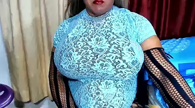 Snapshot of alessia_hot69 chatting on 03-21-25, 05:54 alessia hot69 online show from 03-21-25, 05:54