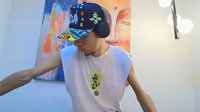 Snapshot of TomyMosterCock chatting on 12-28-24, 12:47 TomyMosterCock online show from 12-28-24, 12:47