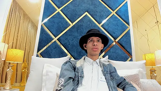 Snapshot of TomyMosterCock chatting on 04-06-26, 11:38 TomyMosterCock online show from 04-06-26, 11:38