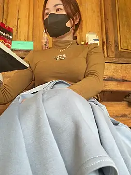 Emily 9xx online show from 03-06-25, 08:19