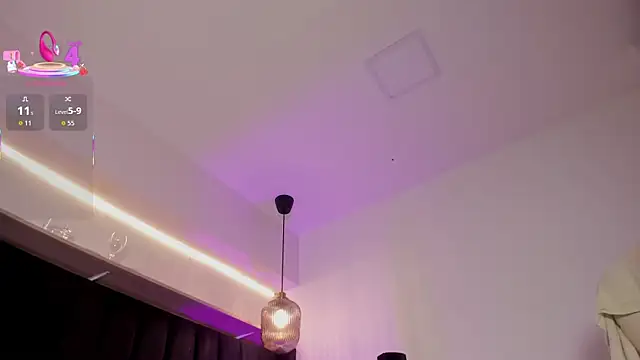 AllisonRoberts  online show from 10-14-25, 07:58