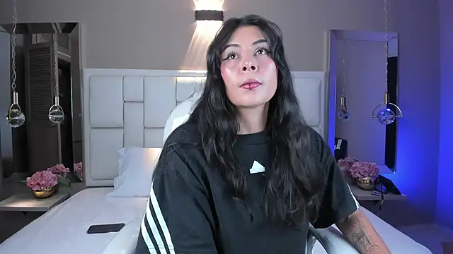 JessyEvans online show from 10-14-25, 07:47