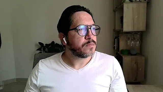 OsoMaduro12 online show from 02-12-26, 01:06