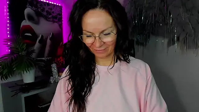 HelenLuxx online show from 03-29-26, 06:24