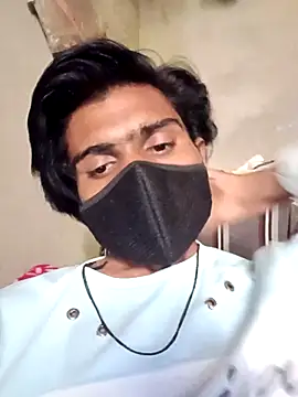 Snapshot of Yasha_14C_Creator chatting on 10-17-25, 05:21 Yasha 14C Creator online show from 10-17-25, 05:21