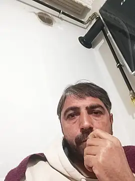 Snapshot of Muratcanik44 chatting on 03-10-26, 07:52 Muratcanik44 online show from 03-10-26, 07:52
