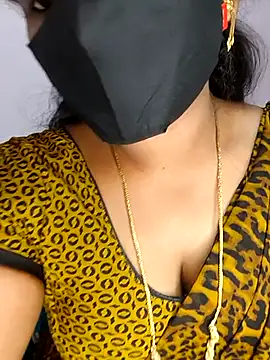 louise92 online show from 04-18-26, 04:05