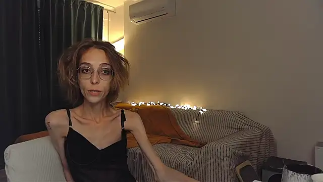 amber quell here online show from 05-08-26, 04:34
