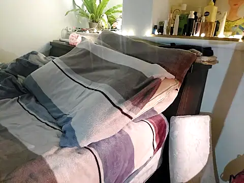 Snapshot of KennyLOVERboy chatting on 01-29-25, 03:04 KennyLOVERboy online show from 01-29-25, 03:04