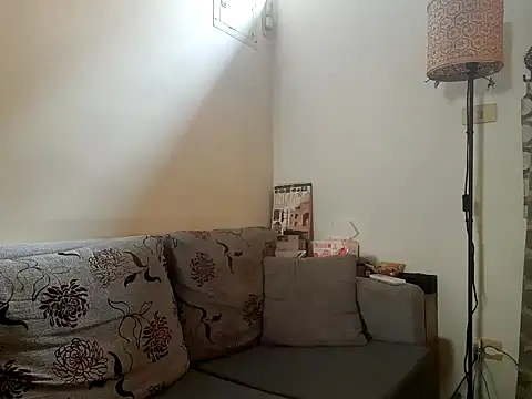 Snapshot of KennyLOVERboy chatting on 03-02-25, 12:53 KennyLOVERboy online show from 03-02-25, 12:53