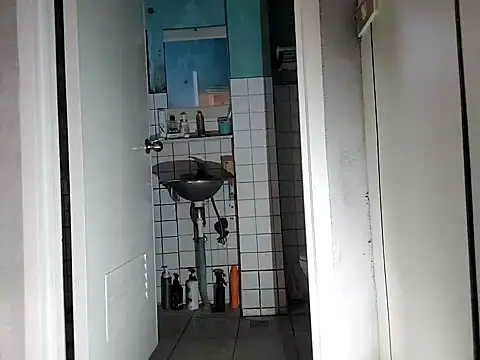 Snapshot of KennyLOVERboy chatting on 03-19-25, 04:25 KennyLOVERboy online show from 03-19-25, 04:25