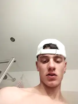 Snapshot of Gibboto chatting on 09-26-25, 03:05 Gibboto online show from 09-26-25, 03:05