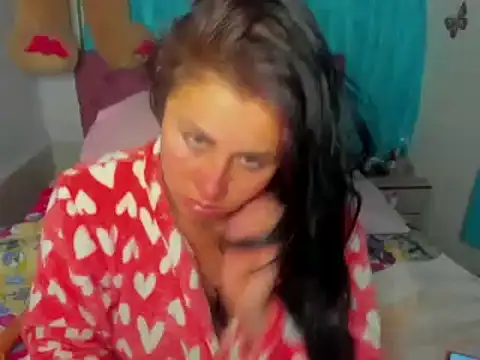 Snapshot of Dana_Jeins chatting on 12-22-24, 01:11 Dana Jeins online show from 12-22-24, 01:11