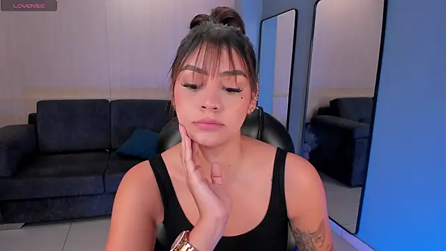 AllyJensen online show from 02-25-25, 10:58