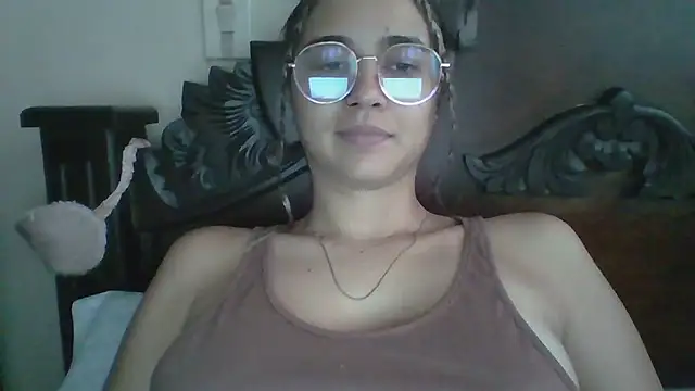 trianabell online show from 11-01-25, 03:47