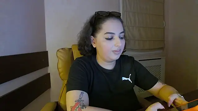 BustyAllyy online show from 06-09-26, 06:41