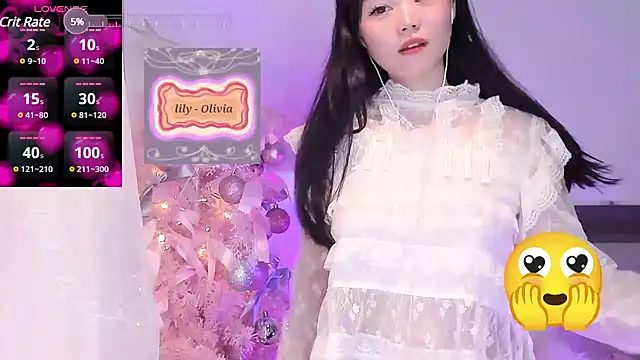 Snapshot of lilies-sweet chatting on 01-26-25, 01:15 lilies-sweet online show from 01-26-25, 01:15