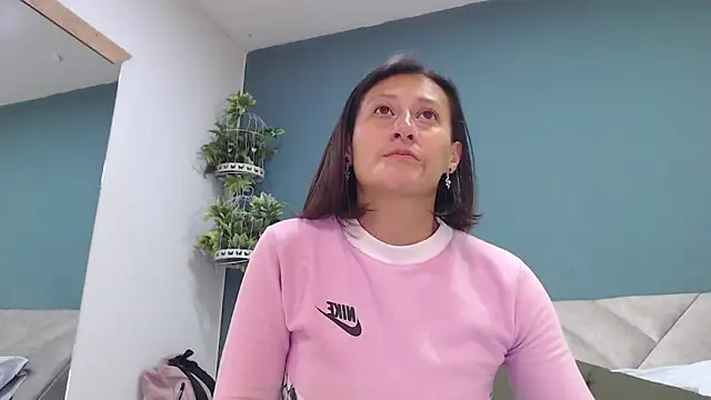 SharisWillian online show from 10-07-25, 03:47