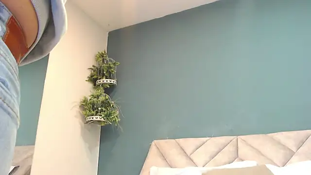 SharisWillian online show from 03-19-26, 04:16