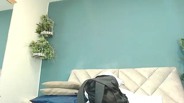 SharisWillian online show from 05-16-26, 03:25