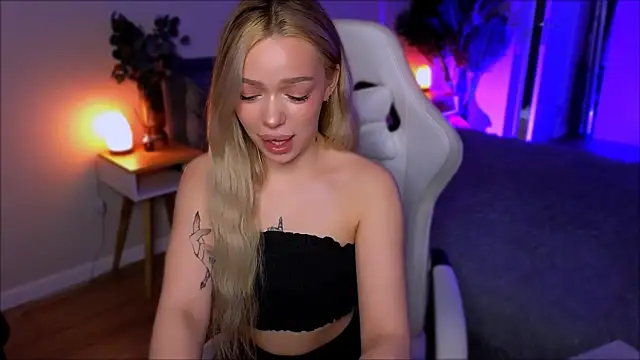 Lily Yin online show from 04-08-26, 06:13