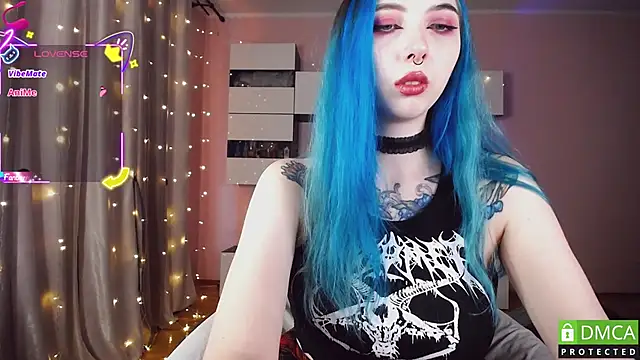 JustMeowGirl online show from 10-10-25, 04:11