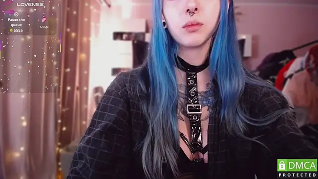 JustMeowGirl online show from 01-19-26, 05:11