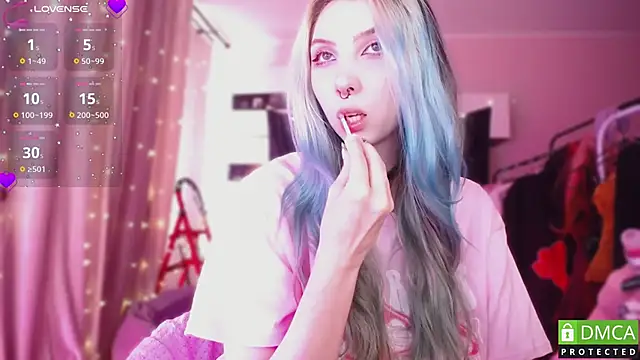 JustMeowGirl online show from 04-08-26, 06:02