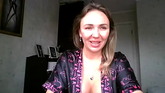 AngelinaLove28 online show from 09-28-25, 06:41